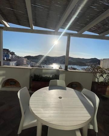 Agenzia Isotur Nontiscordardime Ponza Exterior foto